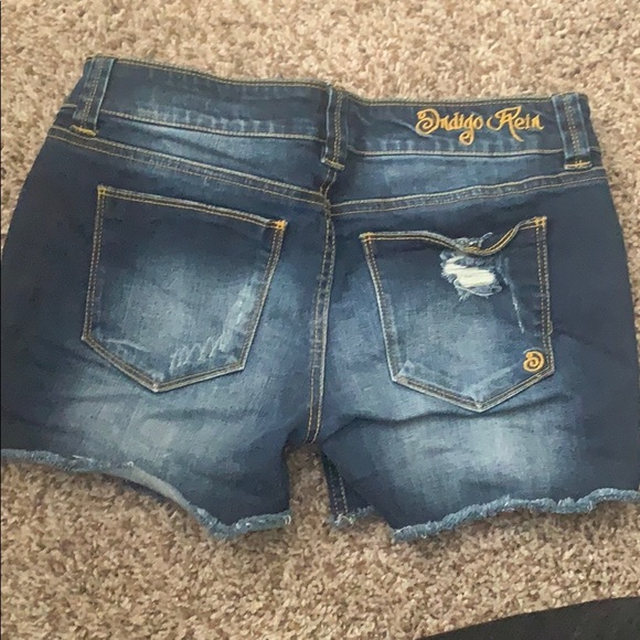 Jean Shorts - Picture 3 of 6